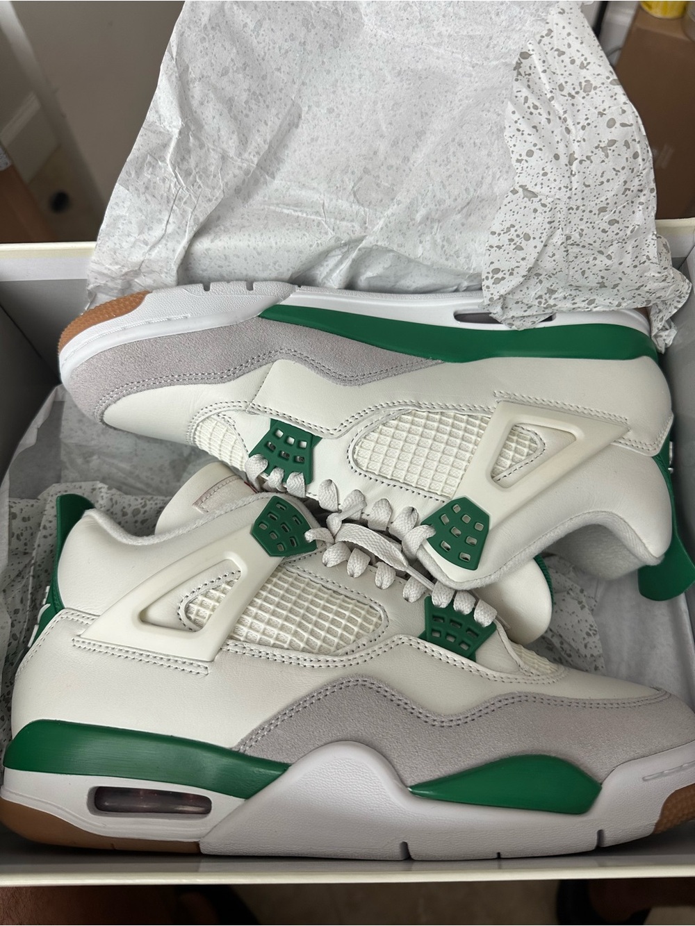 Jordan 4 SB “Pine Green”
